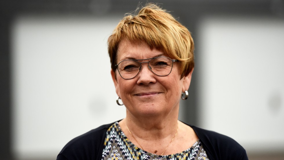Britt-Marie Ellersten (S) är ordförande i styrelsen för Vallonbygden. "Styrelsen har fullt förtroende för vd Hans-Erik Olofsson och det har jag också", säger hon.