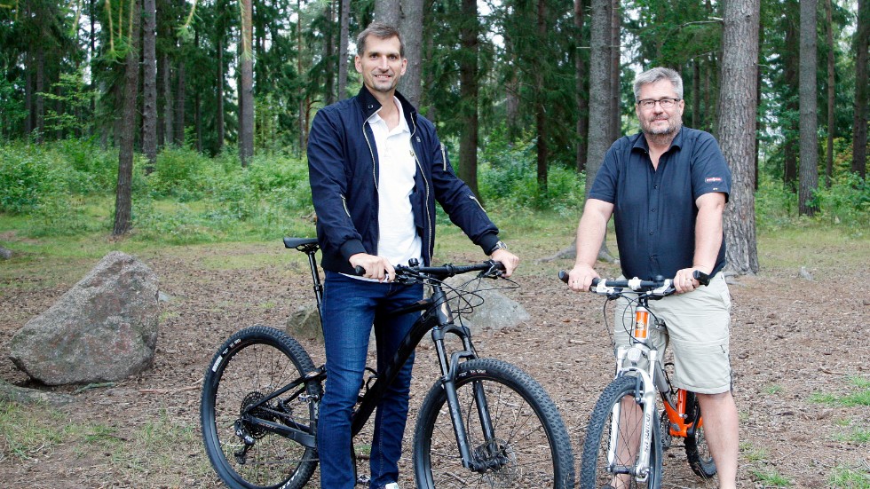 De ser sig inte som konkurrenter i arbetslivet. Men i Vättern bike games företagsutmaning ställs  Mattias Carlssons Byggstatitik och Patrick Gustavssons Byggritningar mot varandra.