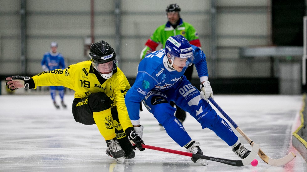 Fredrik Lönn och IFK hade svårt att komma fram i den första halvleken. Efter paus blev det ett helt annat spel.