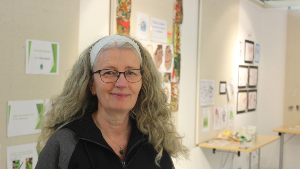 Marie Gruvaeus arbetar på förskolan Tornhagen i Kisa och är även ansvarig för barnens utställning. Den pågår fram till 18 maj.