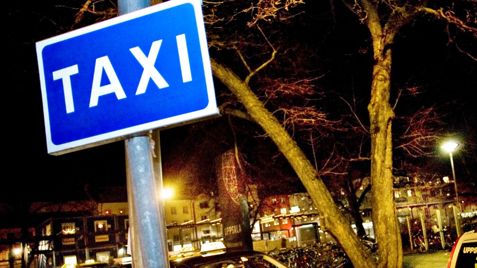 Signaturen Reflekterande tackar de taxichaufförer som tar genaste vägen.