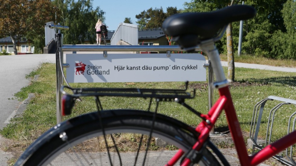 Cykelpumpen på Gråbo var den första som sattes upp i Visby.