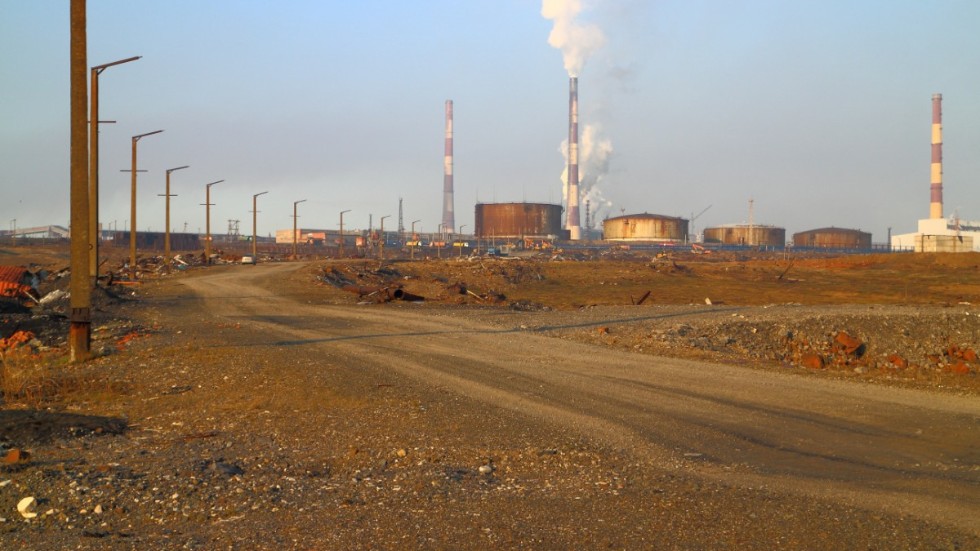 Anläggning med oljelagring i Norilsk, Ryssland.