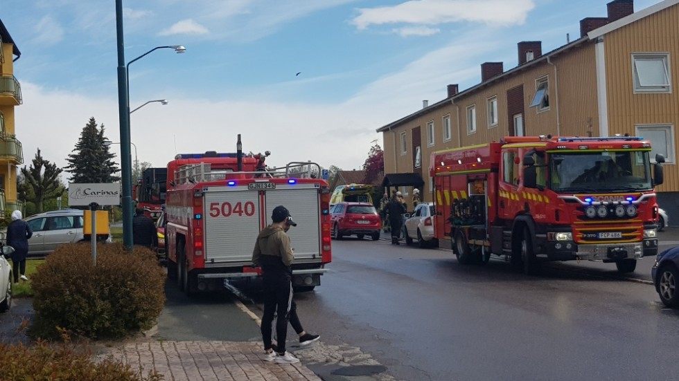 Räddningstjänsten larmades vid lunchtid på söndagen till en befarad brand på Bondebygatan.
