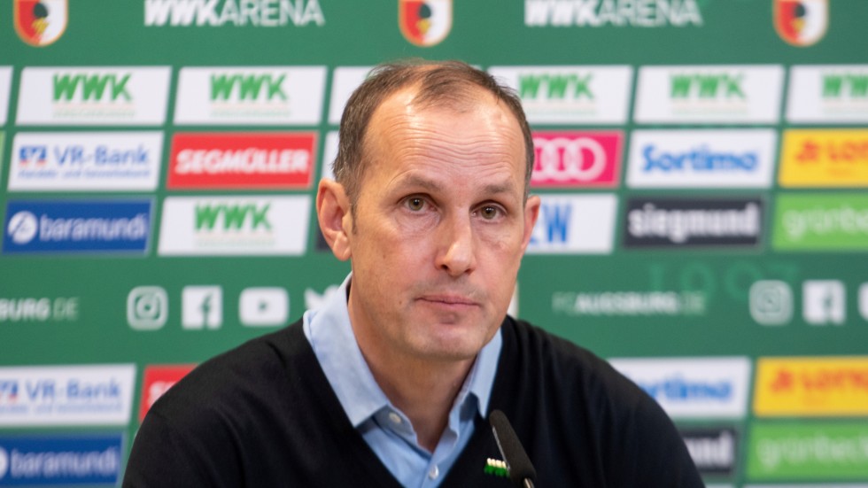 Heiko Herrlich den 10 mars i år, när han presenterades som Augsburgs nye tränare.