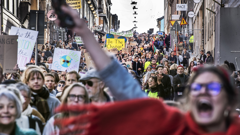 Det finns en stor opinion för att göra någonting åt klimatet. Fjolårets klimatdemonstration i Stockholm samlade 60 000 personer, enligt arrangören.