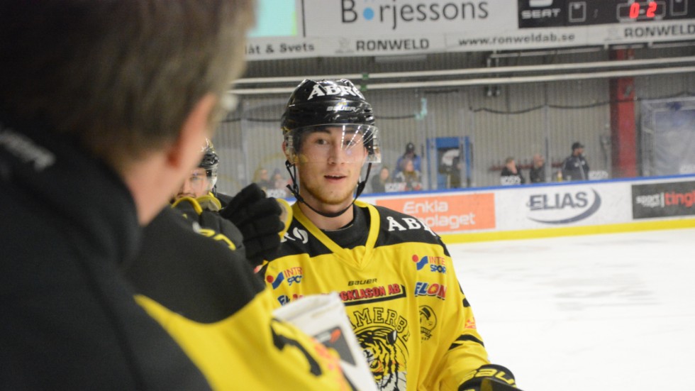 Anton Carlsson, lagkapten i Vimmerby Hockey.