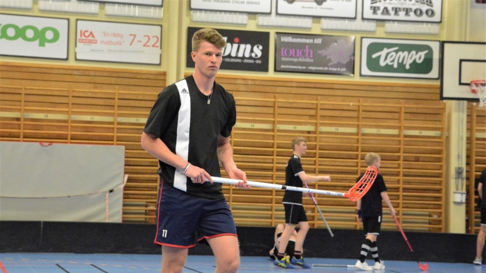 Albin Westergren, back, var med på måndagens träning med Vimmerby IBK.