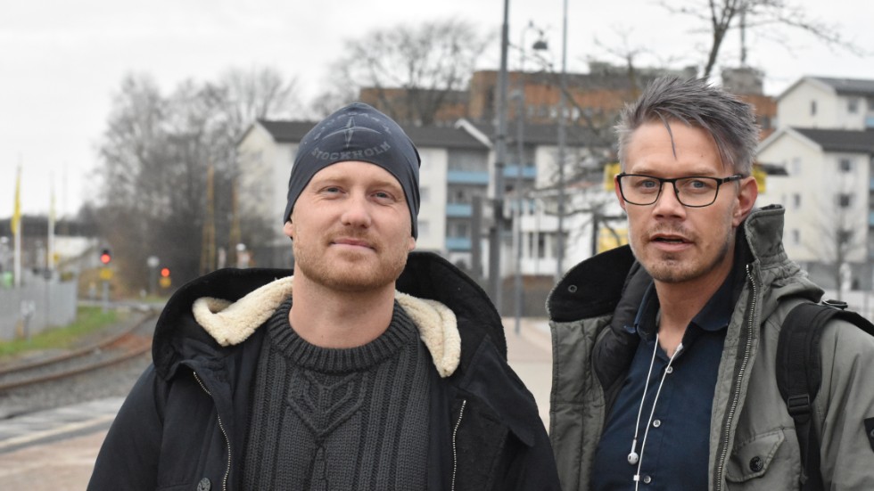 Henrik Ingström, t.v., och Tobias Rinaldo, på väg till Norrköping för lördagens match mellan IFK Norrköping och Djurgården. 