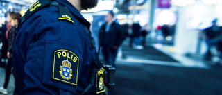 Polis i Umeå skadad vid omhändertagande