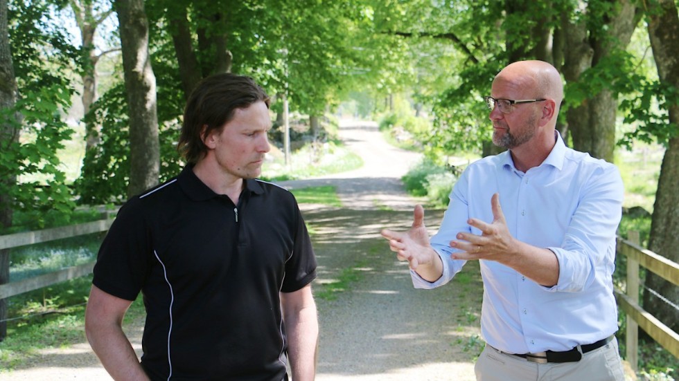 Folke Plejert gav Magnus Oskarsson en hel del matnyttiga uppgifter att ta med sig tillbaka till riksdagsarbetet.