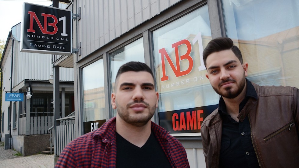 Abdul-Hakim Shanab  och Abdulraham Taha drog igång NB 1 gaming café för lite mer än ett år sedan, men nu har de begärt företaget i konkurs. 