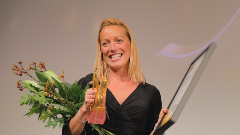På Knivsta näringslivsgala fick en glad Sofia Hjärner, vd och delägare på Noors slott, ta emot priset Årets Samhällsengagerade näringslivsprofil. 
