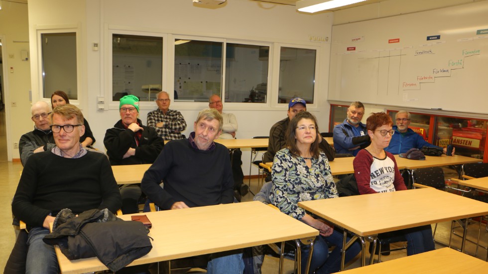 Tolv personer kom till måndagskvällens möte om FRG vid räddningstjänsten i Piteå.