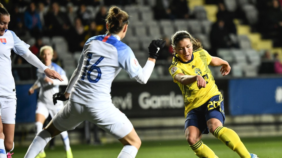 Eskilstuna Uniteds anfallsstjärna Loreta Kullashi får förnyat förtroende i a-landslaget.