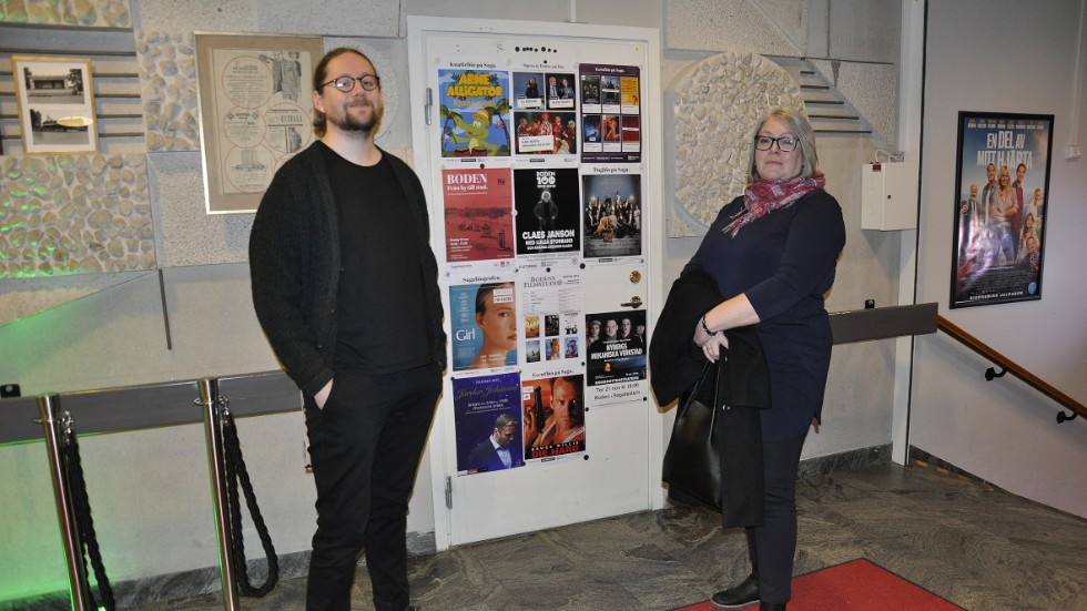 Nu visas filmen " Från by till stad" på Saga. Något som glädjer arrangören ABF, Folkets och BodenArr. På bildens syns Oskar Nordström, Folkets Hus och Karina Nilsson, BodenArr.