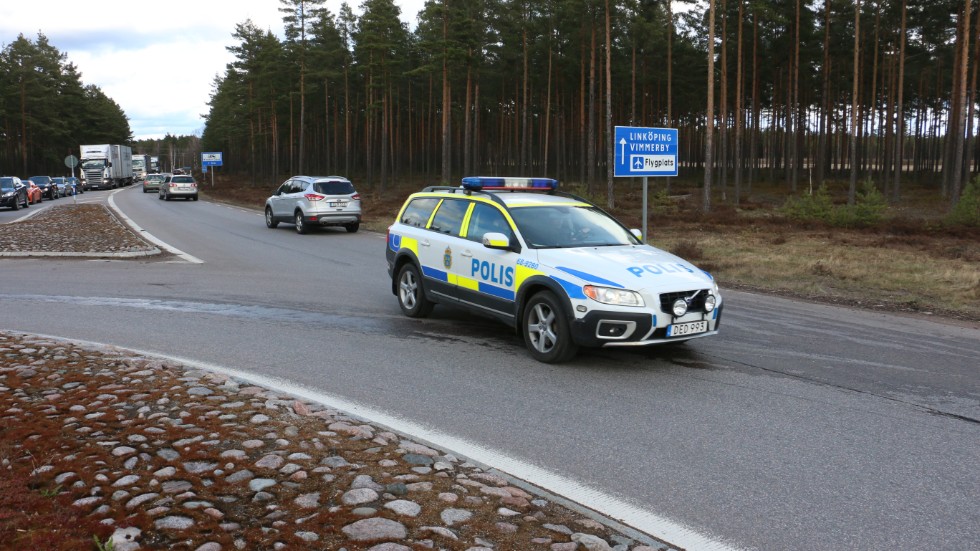 Polisen har fått ännu en skräphög att reda ut, den här gången i Övedstorp utanför Lönneberga.