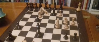 Fångad i schackspelets magiska nät