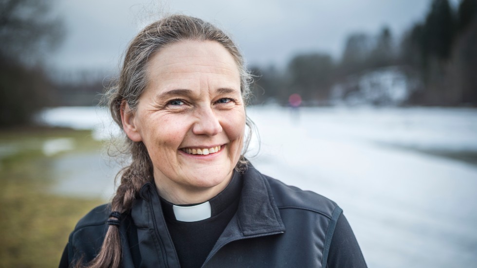 Karin Johannesson kommer på en biskopsvisitation i Märsta pastorat.
