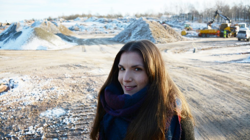 Kommunens mark- och exploateringsingenjör Sandra Lövsjö är nöjd med att grunden nu lagts för en helt ny stadsdel i Nosshult några kilometer utanför Vimmerby stad.