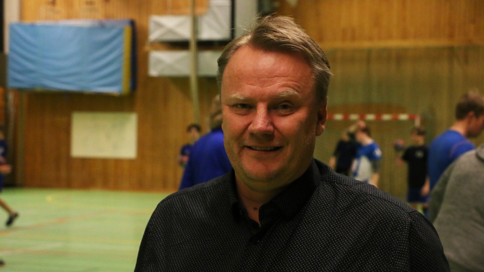 Sportchefen Ulf Viklund har agerat efter Öjebyns tunga säsongsstart. Hans drag? Nya tränare.