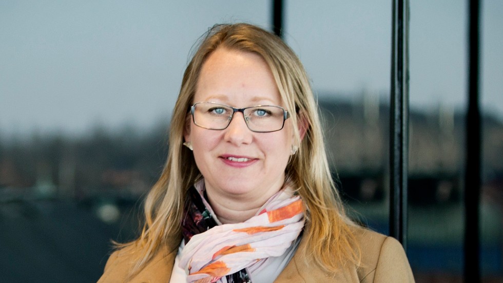 Cecilia Linder är vikarierande regionråd och ordförande i kulturnämnden. Dessutom är hon född och uppvuxen på ett bruk, det i Söderfors. "Jag har sagt vallonbruk sedan jag var noll år".