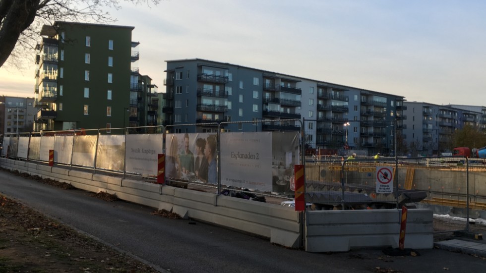 Bostadsbyggandet går ned i landet men ökar i Uppsala.