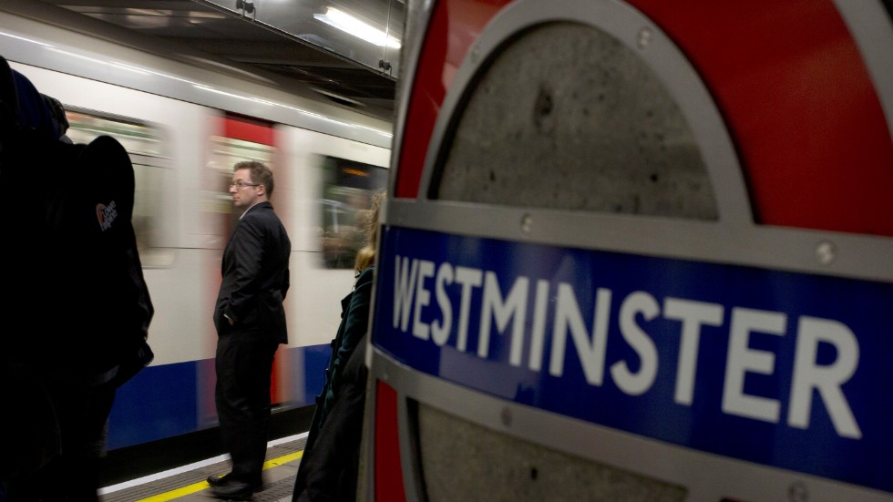 En värmepump kommer att återanvända varmluften från tunnelbanan i London och föra över den till stadens varmvattennät. 