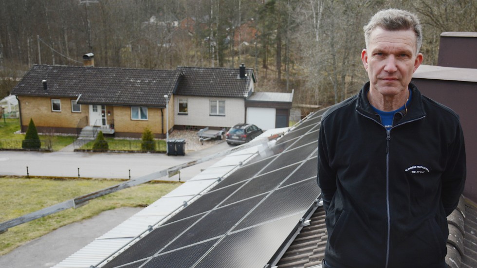 Rune Glimnér satsar på solceller på en av sina fyra fastigheter i Gullringen. Slår det väl ut blir det sannolikt detsamma på ytterligare en av fastigheterna."Det två övriga ligger inte så bra till för solceller" säger han.