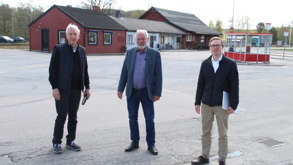 Samhällsbyggnadsnämnden med Gösta Gustavsson (M), Hans Måhagen (S) och Mikael Österling (L) meddelar att förhandlingarna med Ica fastigheter efter många har har gått i stöpet.
