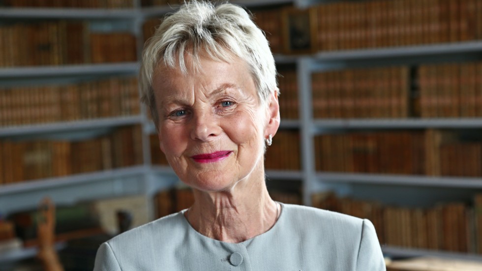 Elisabeth Nilsson, tidigare landshövding i Östergötland med mera, är nu alkoholförsäljningsutredare, styrelseledamot i Boliden och ordförande i Allmänna Försvarsföreningen. 