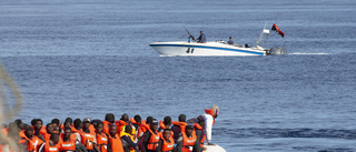 Migrantfartyg letar hamn i virustider