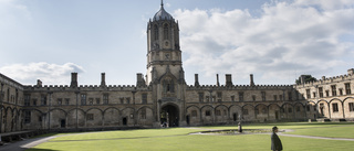 Oxfordprofessor dömd för övergreppsbilder