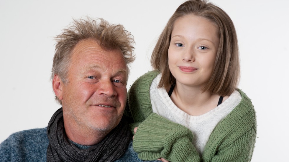 Pär Andersson och Freja Taavola medverkade i fjolårets julkalender "Tonje i Glimmerdalen" som producerades av Sveriges Radio Norrbotten.