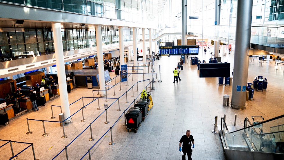 Tyst och stilla i ett stängt Danmark. Bild från Terminal 3 på Köpenhamns flygplats.
