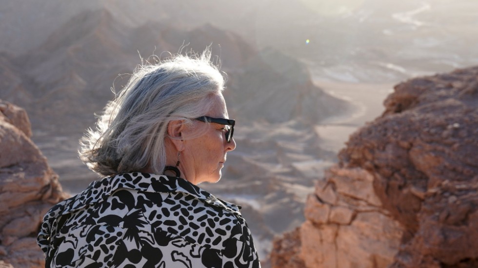 Christina älskade att resa och i vintras gjorde familjen en långresa i Chile. "Så här i efterhand känns det ändå härligt att vi fick göra den resan tillsammans", säger dottern Nathalie. Den här bilden är tagen Atacamaöknen i väntan på solnedgången i januari.