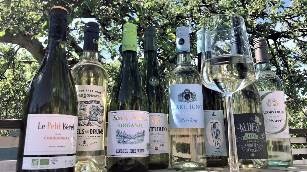 Vi provsmakade åtta vita alkoholfria vita viner. Flera av dem överraskar.