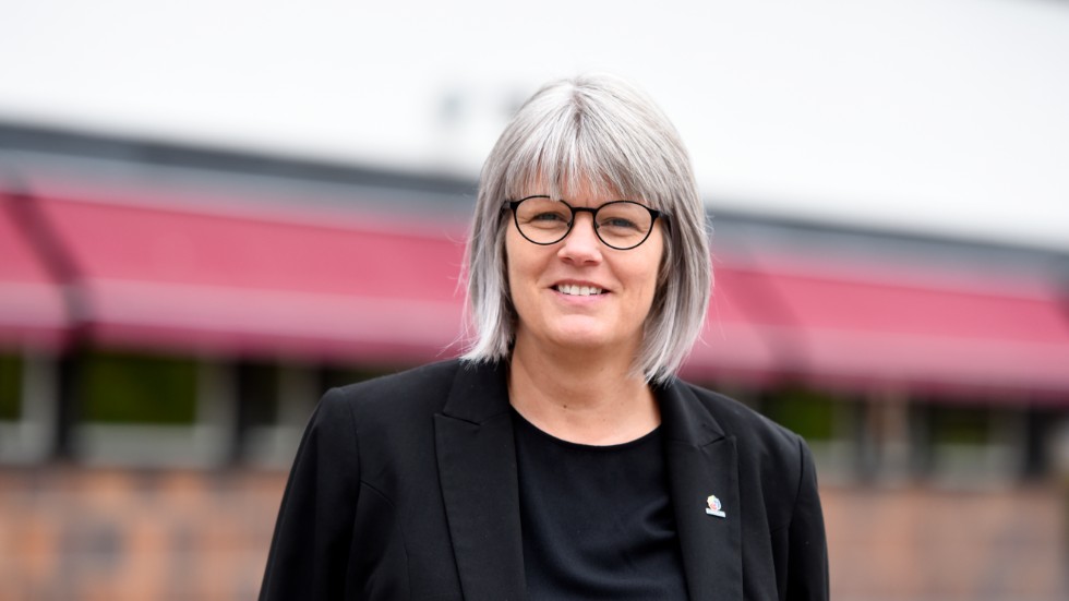 Ulrika Jeansson är kommunstyrelsens ordförande i Finspång och gruppledare för Socialdemokraterna. 