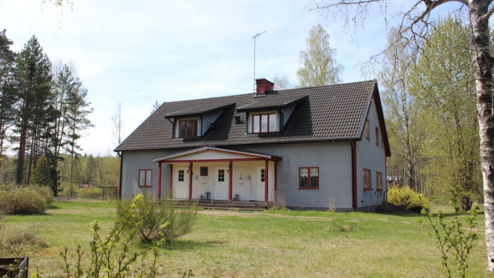 Den här bostaden hette tidigare Sjövik 1, men numera har den bytt namn till Brohagen.