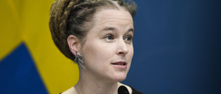  Amanda Lind i EU-möte: Läget är akut