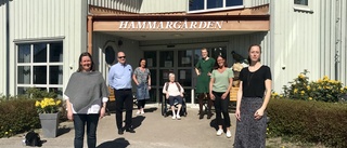 Mariefredskör muntrar upp Hammargårdens seniorer