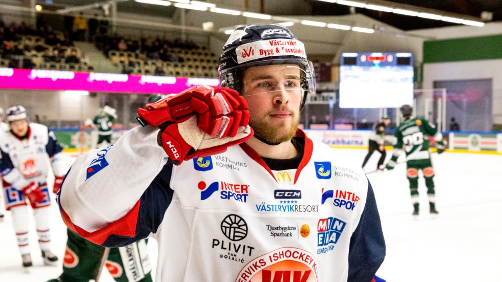 Tim Wahlgren spelar i VIK även nästa säsong.