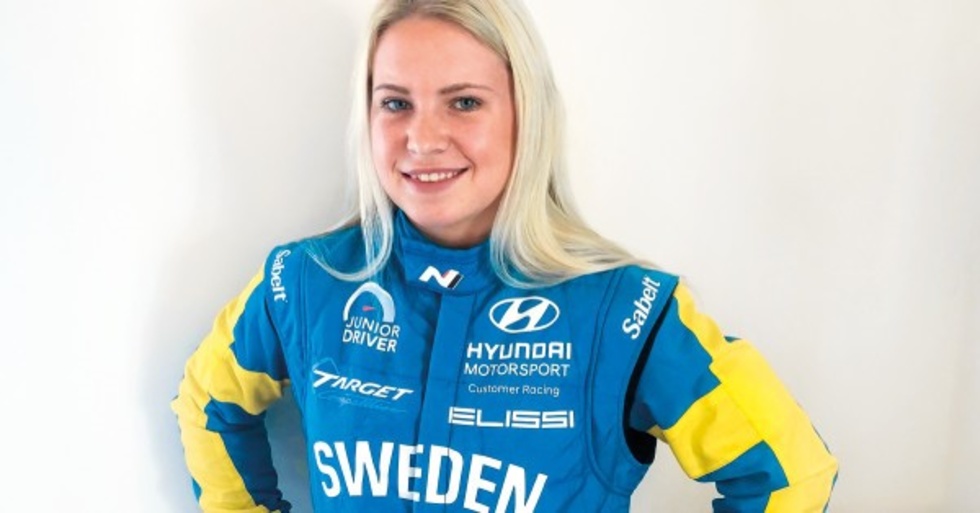 Jessica Bäckman tävlar i FIA Motorsport games.