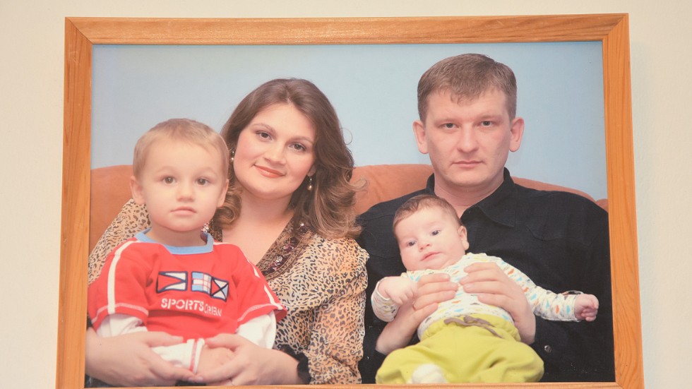 Bilden togs när Artöm var bebis. Snart fyller han elva år. Roman var ett när Svetlana och hennes man Roman kom till Sverige 2007. Nu ska de utvisas. 