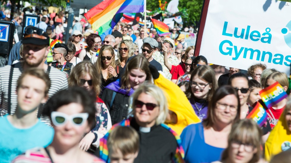 Luleå Pride är en årlig folkfest. Nu ska kommunen satsa nio miljoner på en ny strategi. Tanken är att staden ska få fler evenemang och att befintliga evenemang ska bli ännu bättre.