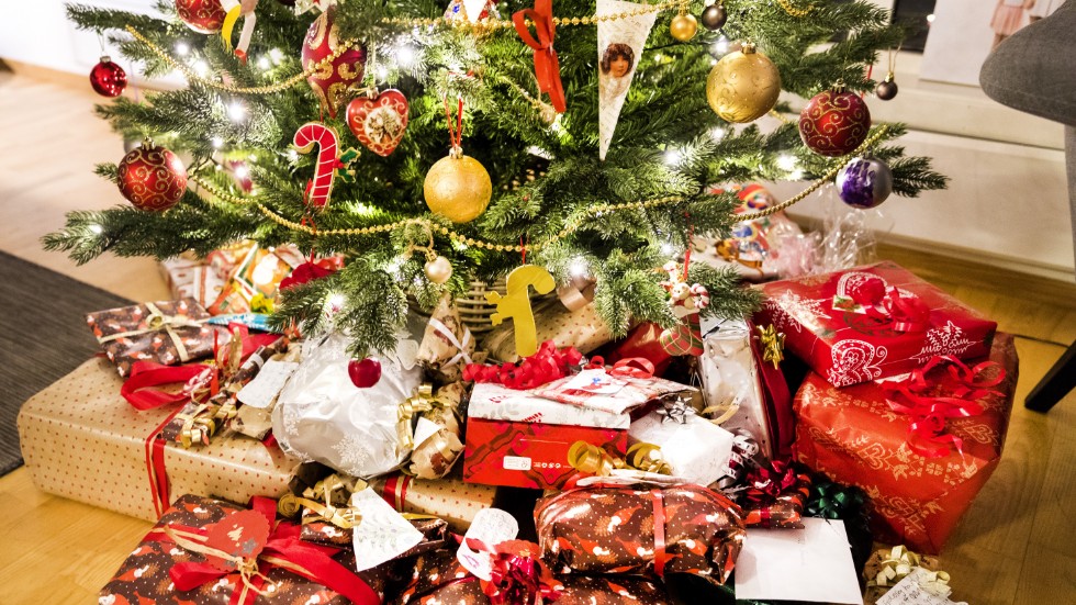 Hur mycket pengar lägger du på julklappar varje år?