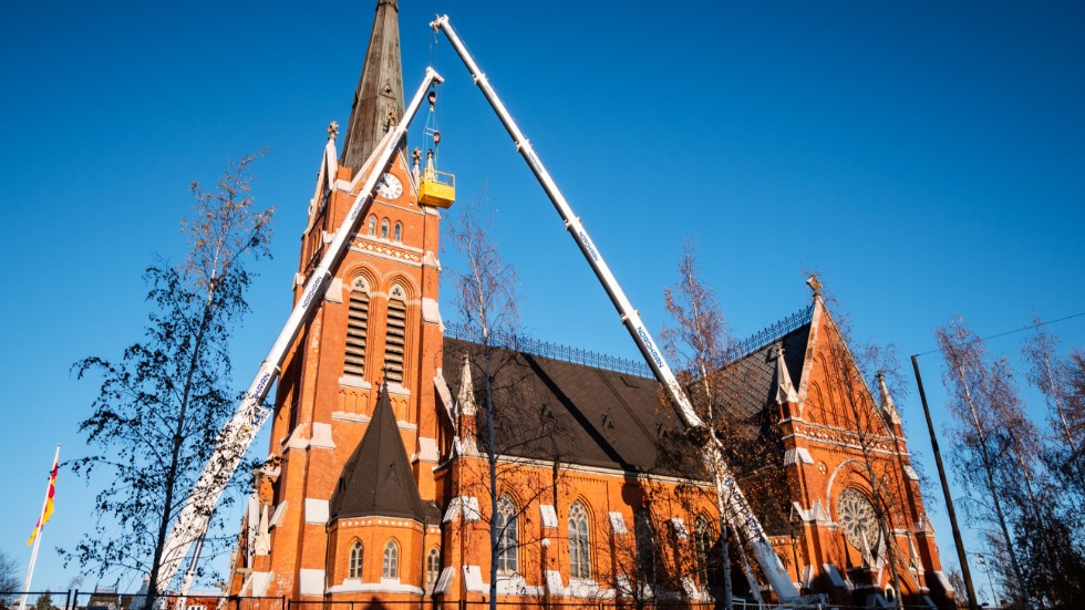 Under fem år beräknas arbeten pågå runt domkyrkan i Luleå. Förutom fasaden väntar även arbeten markarbeten runt om.