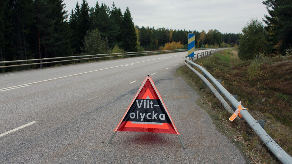 Tre viltolyckor har inträffat på kort tid i Finspångs kommun. Vid ett av tillfällena rörde det sig med all säkerhet om en smitning. 