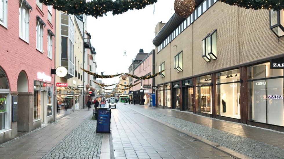 Centrumhandeln i Uppsala har ett kämpigt år bakom sig. Tvärtemot utvecklingen i kommunen i övrigt minskar omsättningen.