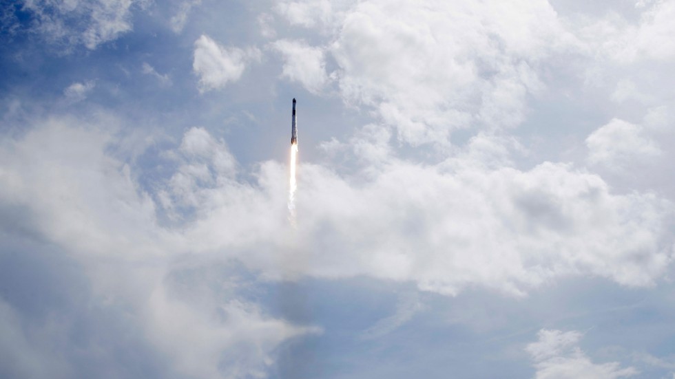 Förra helgen sköts den första Space X-raketen upp på uppdrag av amerikanska rymdmyndigheten NASA. 